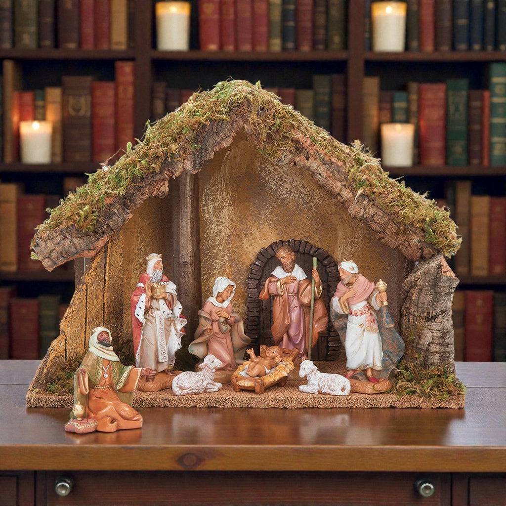 8 Figure Nativity Set with Italian Stable 5" Scale