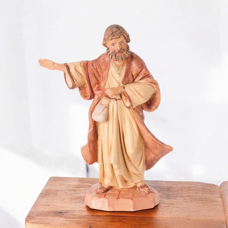 Thaddeus the Innkeeper 5" Scale